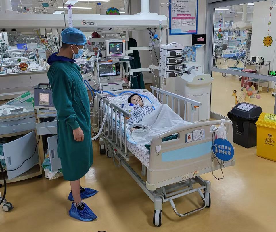 边坝县跨省救护车出租公司